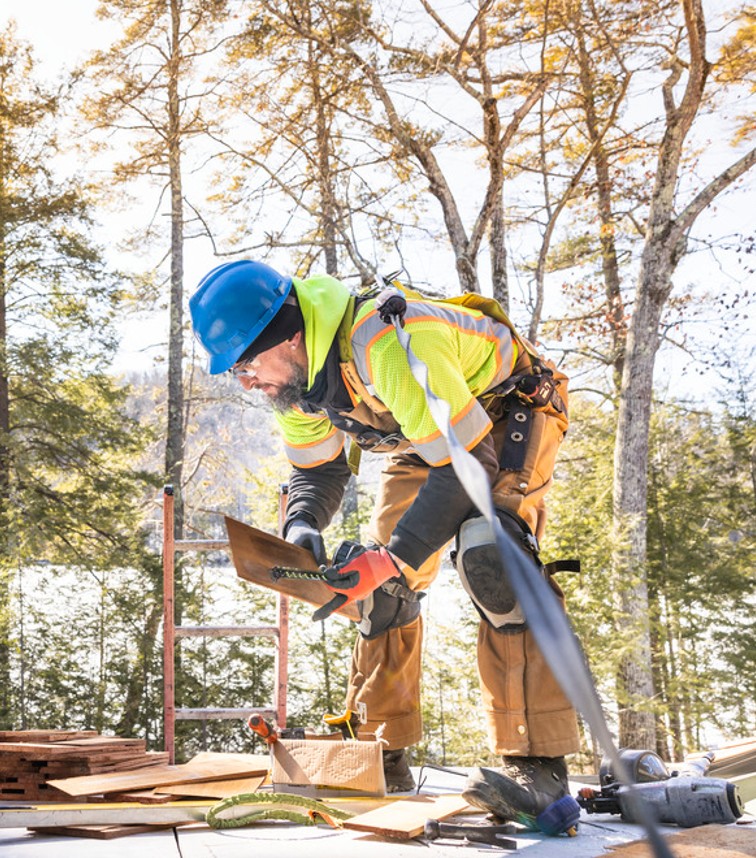 A photo of a carpenter