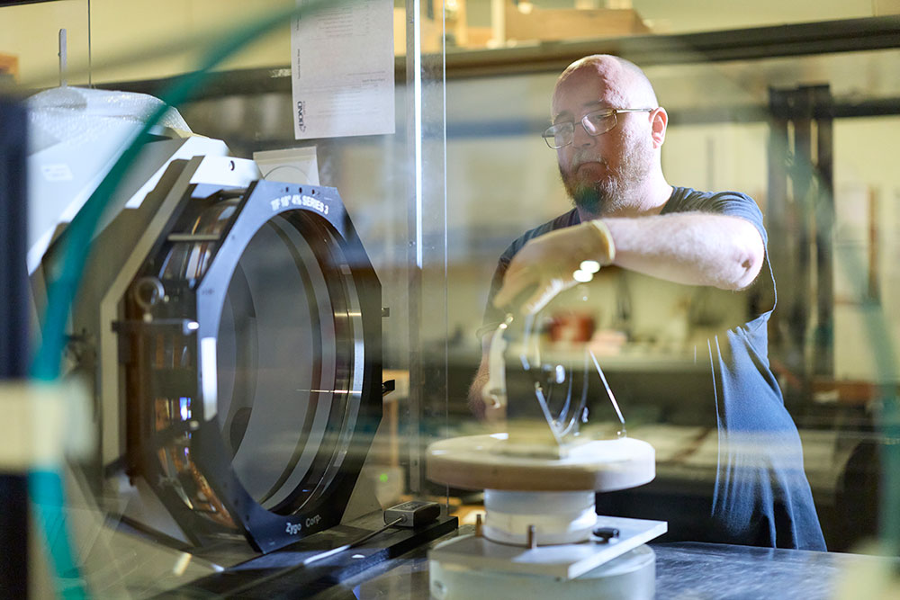 Bond Optics Employee