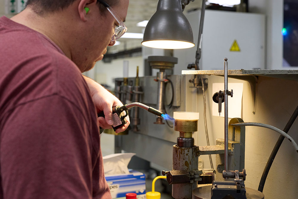 Bond Optics Employee