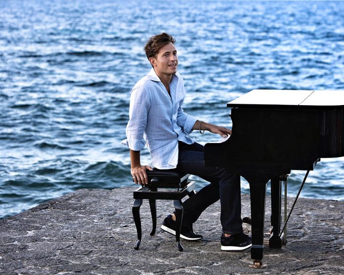 Additional image for Peter Cincotti "Killer on the Keys" Show