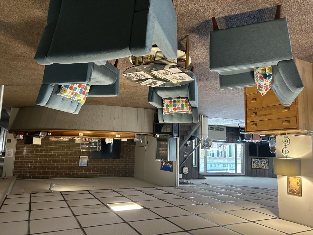 Lobby for breakfast
