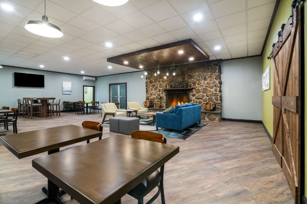 30032_Lounge_2.jpg