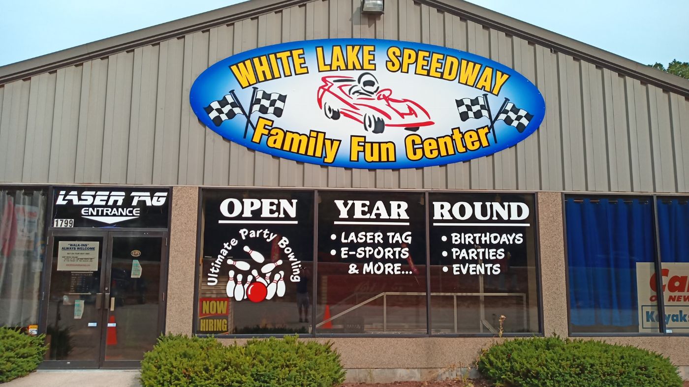 Indoor/Outdoor Year-Round Family Fun!