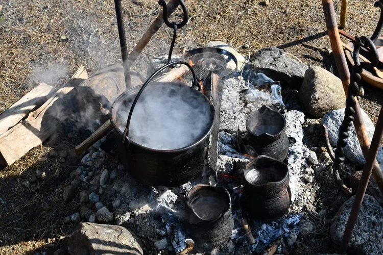 Featured image for Mt. Kearsarge Indian Museum