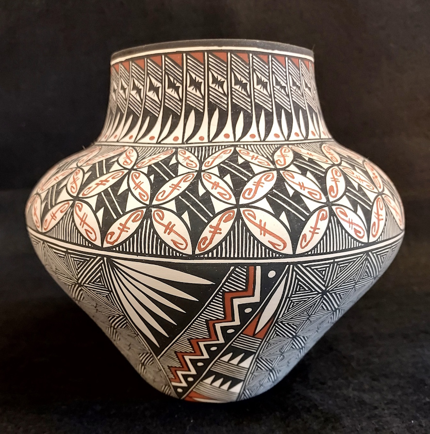 Featured image for Mt. Kearsarge Indian Museum