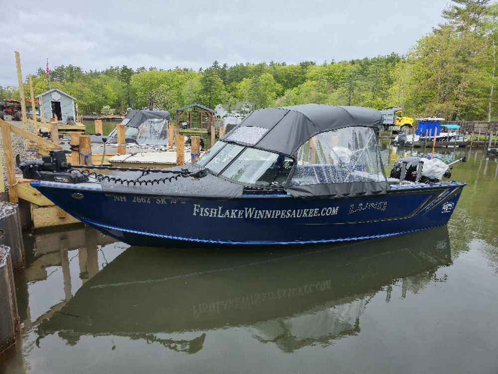 Our fully outfitted 21' Lund Fisherman