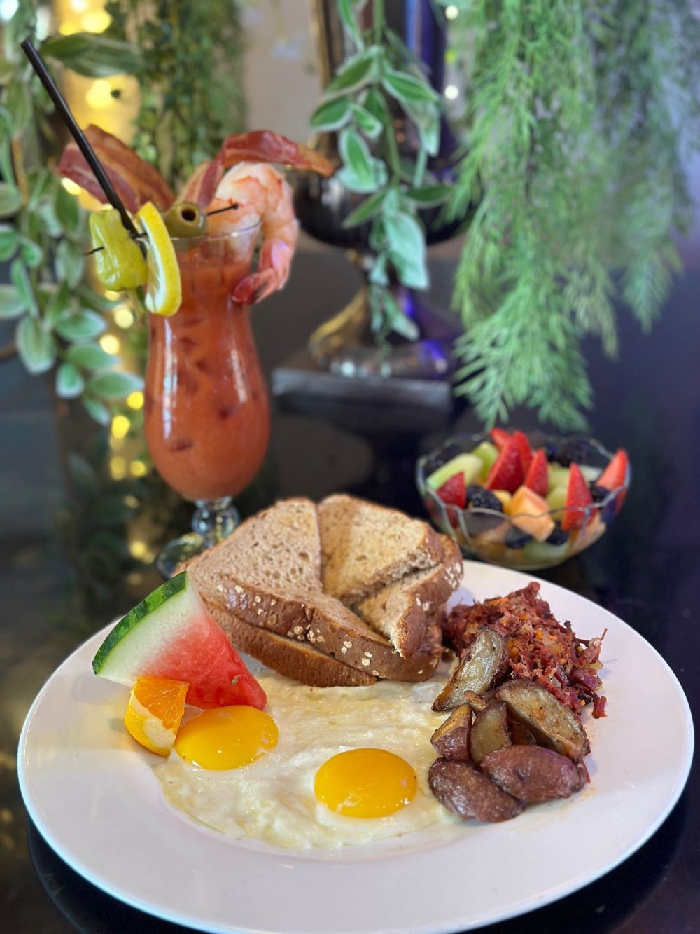 Breakfast with lakeside views at The NASWA Resort in the Blue Bistro.