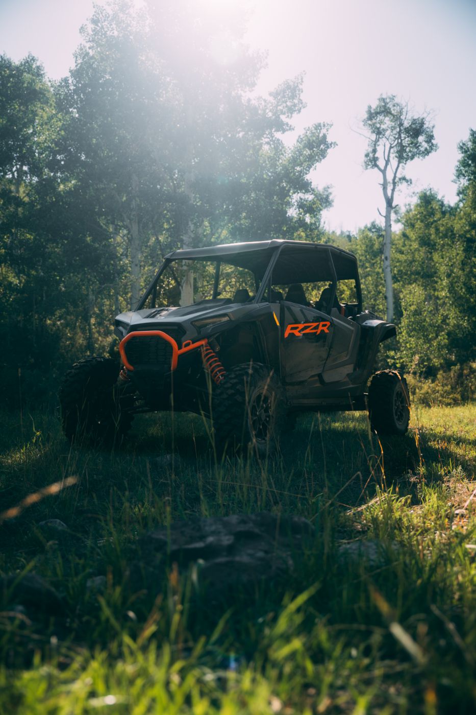 2024-orv-rzr-xp-4-ultimate-mattetitaniumonyxblack-image-beauty-BKD03016.jpg