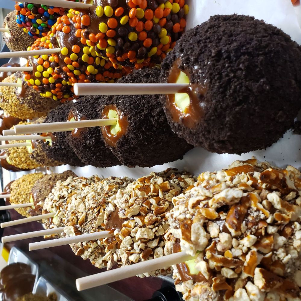 Caramel apples