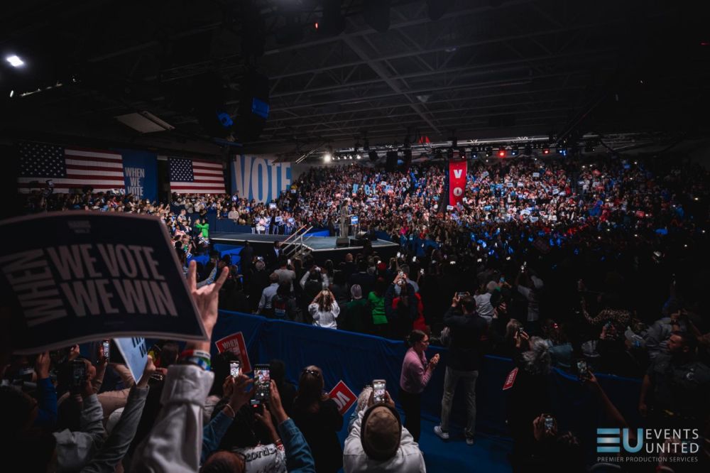 EU_POL_Harris-Obama-Keys_PD-08.jpg