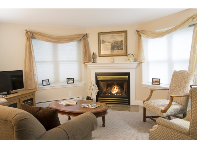 Lincoln Apartment