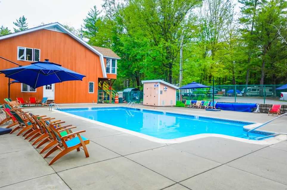 Spacious Skies French Pond Pool