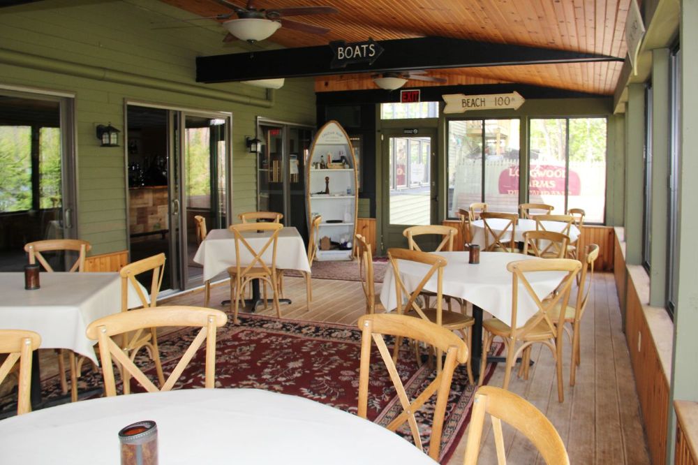 210514-Canoe-Center-Harbor-interior-porch-IMG_8850.JPG