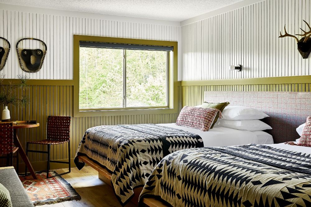 Bluebird Sunapee Double Queen Room